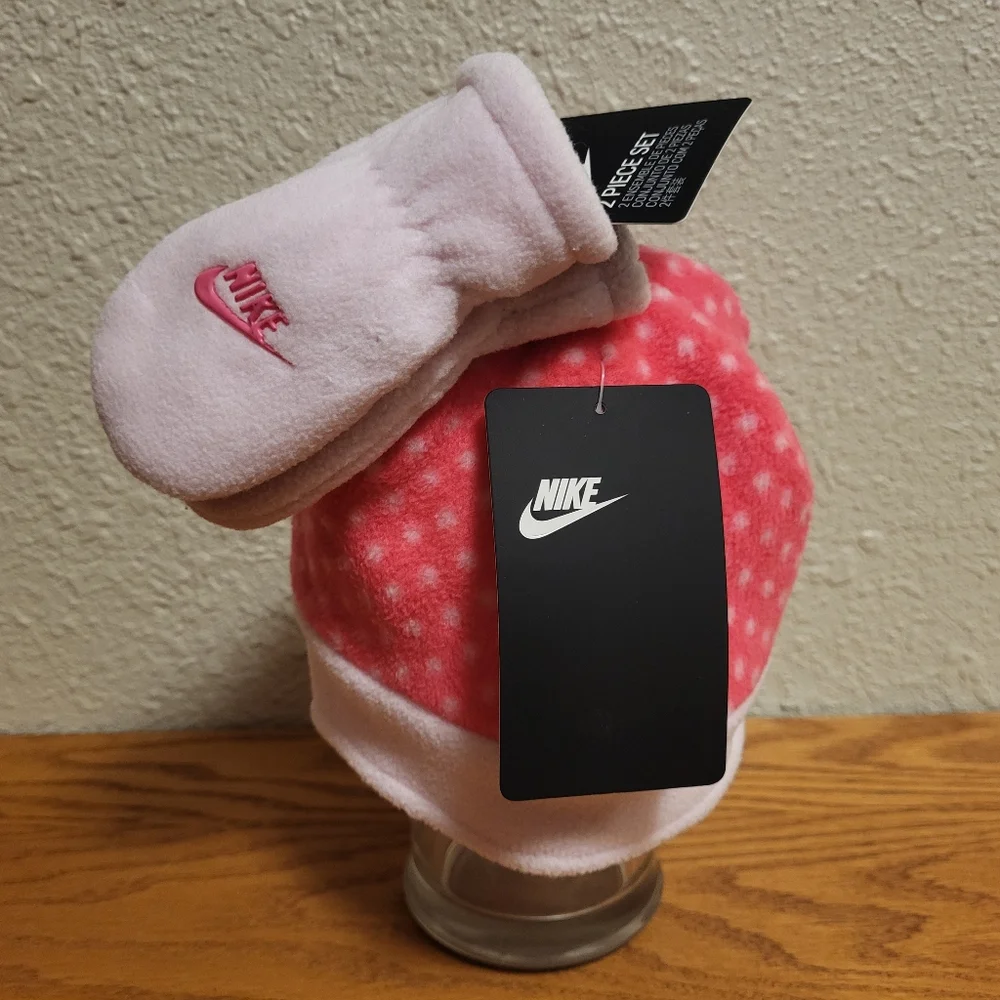 NWT Nike Infant Pink Polka Dot Fleece Hat and Pink Mittens